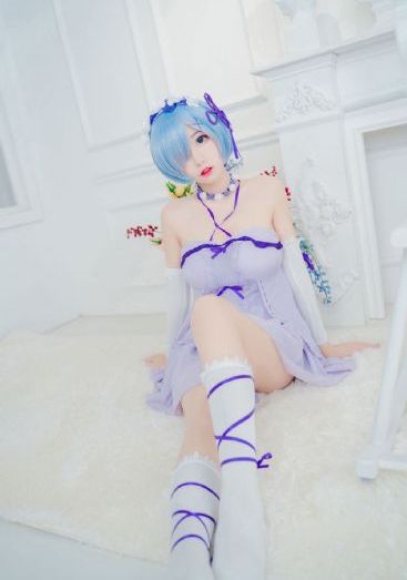精品全肉乱妇嫩草Aⅴ_国语版在线观看免费