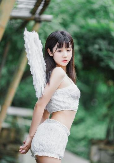 婷婷综合影院_4K完整版观看