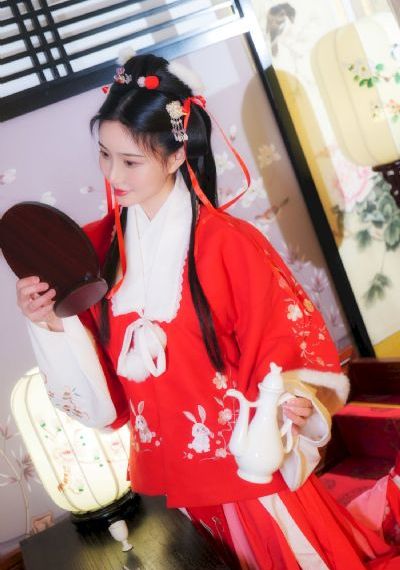 《曼娜艳荡性史》电影醉在线播放_在线视频免费观看