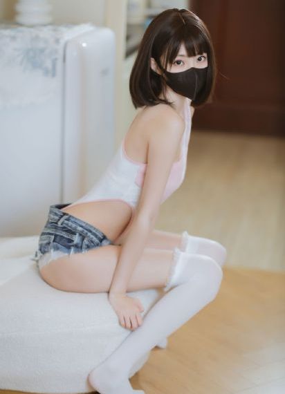 亚洲欧洲日韩综合久久_无广告免费播放高清电影