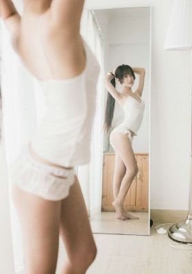 草莓黄色片_高清在线播放观看