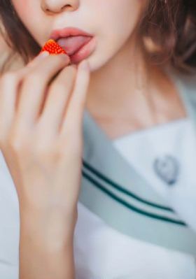 h啪啪肉辣文放荡小妖精_蓝光电影全集观看