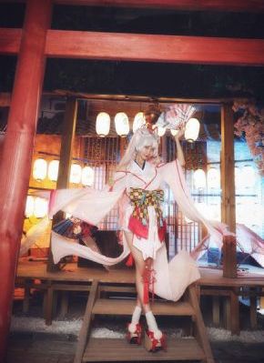 久久精品久久久精品美女_HD电影在线观看